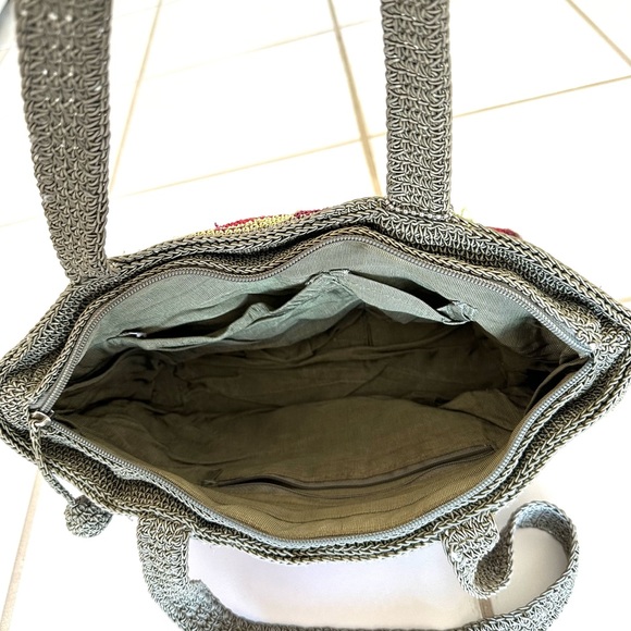 Stone Mountain crocheted multicolored purse - Picture 3 of 3